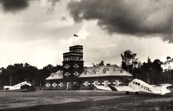 Am Alten Flugplatz