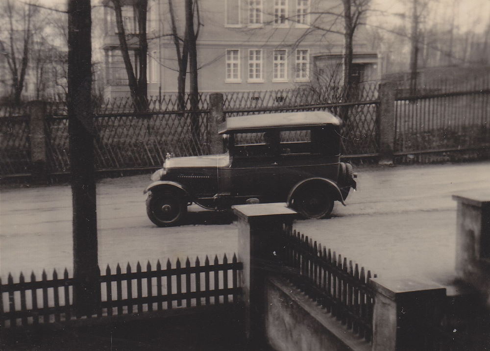 Arno-Holz-Allee