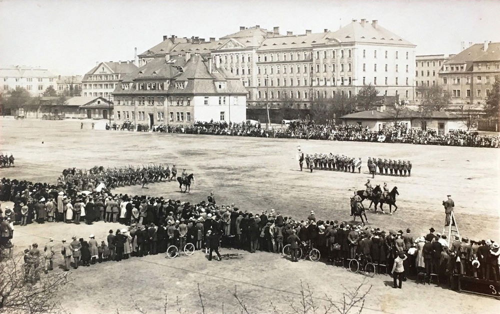 Marienallee 10
