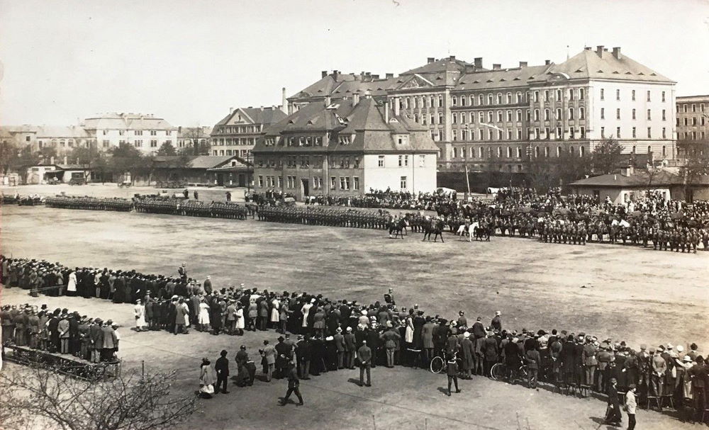 Marienallee 10