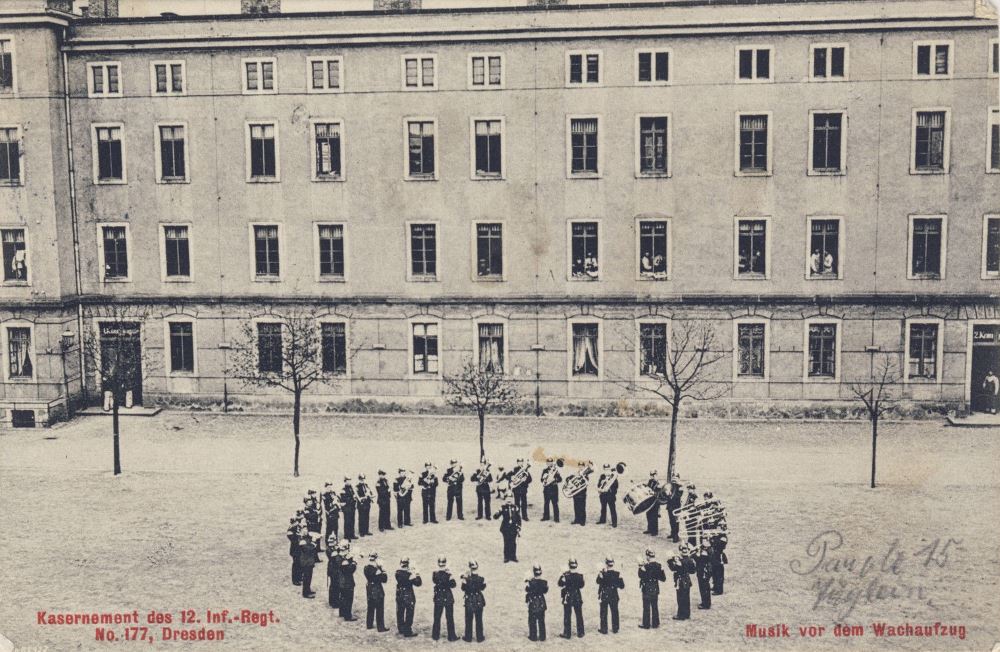 Marienallee 12