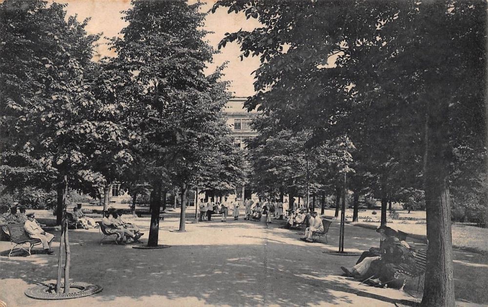Marienallee 13