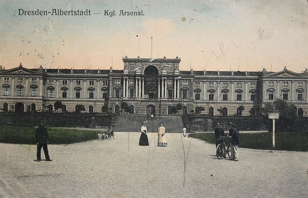 Olbrichtplatz 2 (Königsplatz 1)