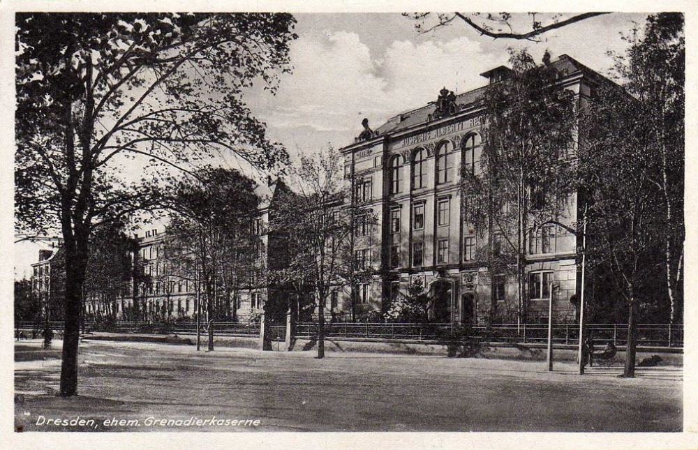 Stauffenbergallee 4
