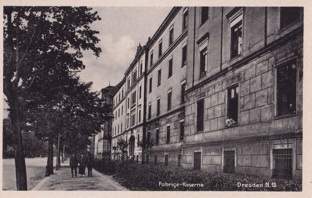 Stauffenbergallee 12