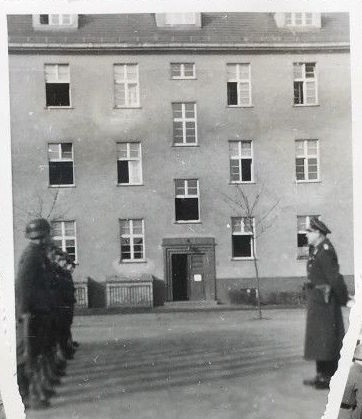 Stauffenbergallee 24