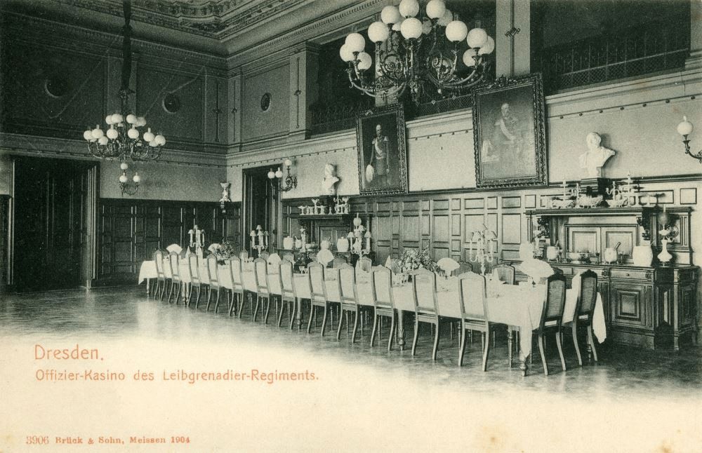 Stauffenbergallee 4