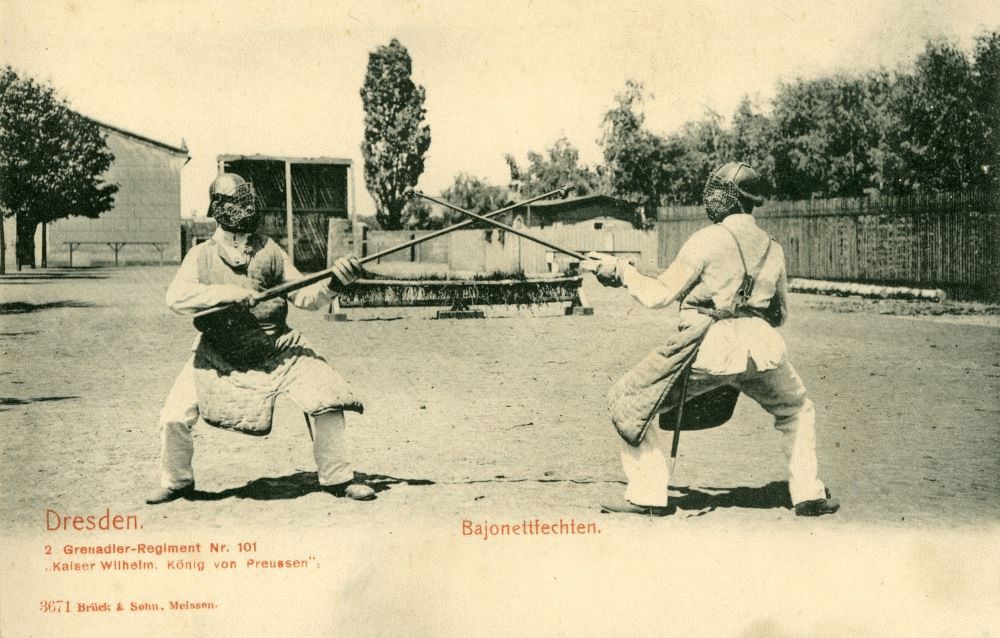 Stauffenbergallee 2