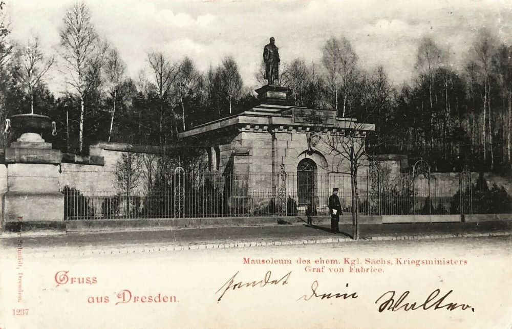 Stauffenbergallee / Marienallee
