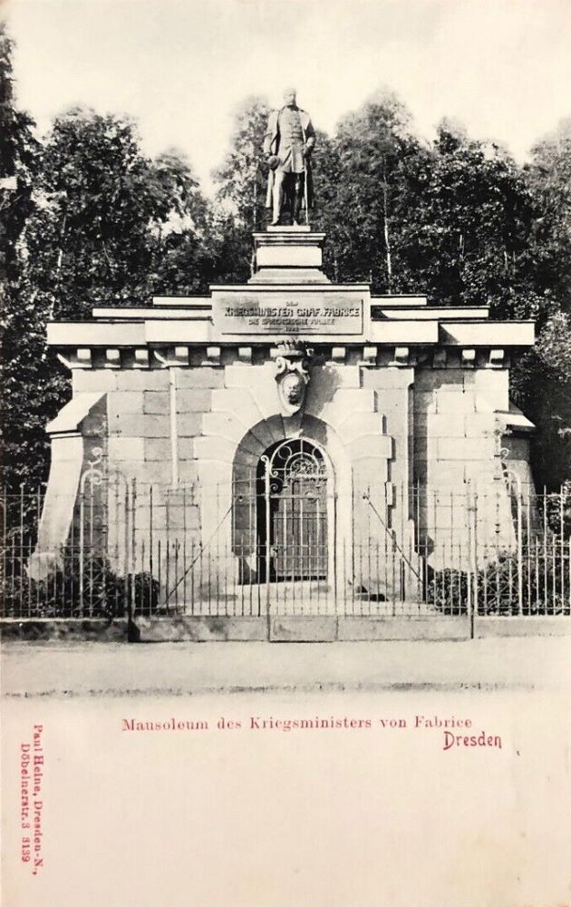 Stauffenbergallee / Marienallee