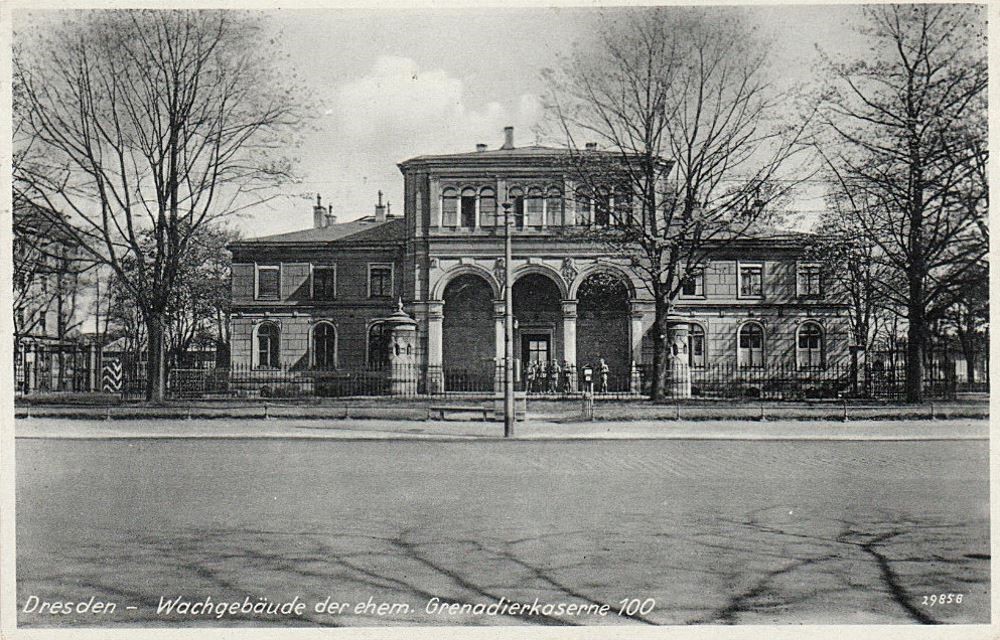 Stauffenbergallee 2a (Carolaallee 2a)