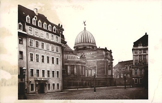 An der Frauenkirche 8