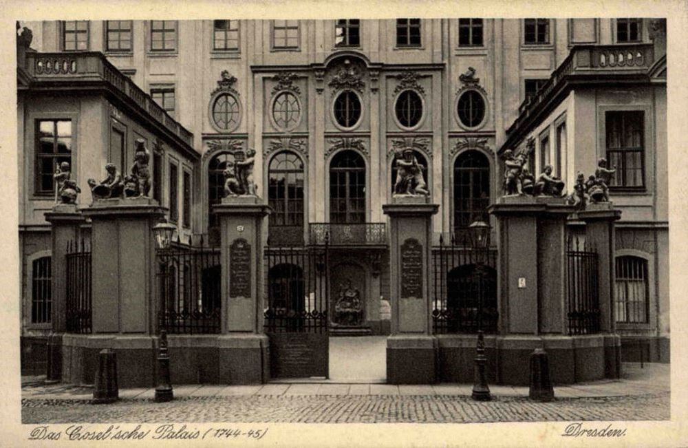 An der Frauenkirche 12