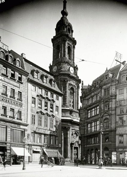 An der Kreuzkirche 1