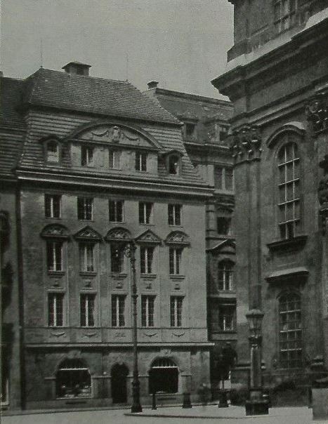An der Kreuzkirche 9