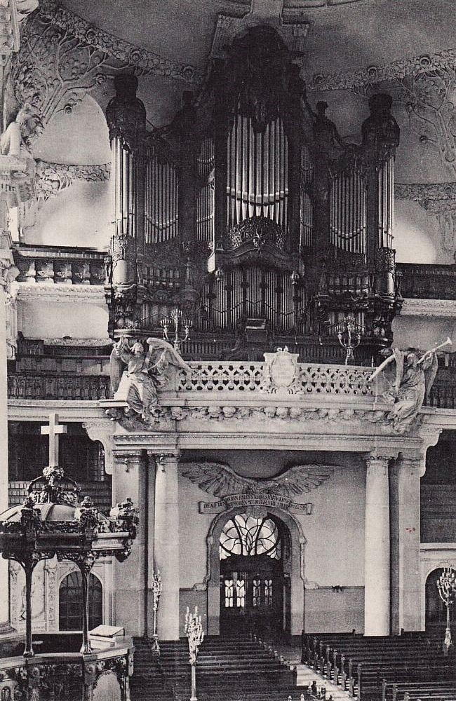 An der Kreuzkirche