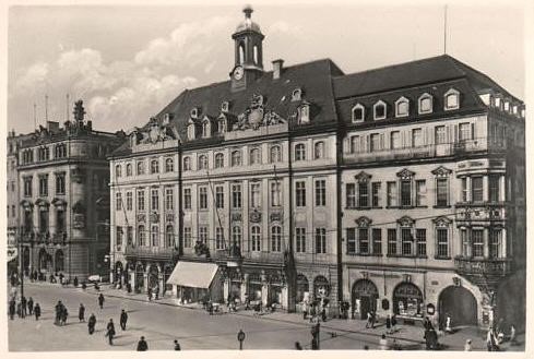 Altmarkt 1