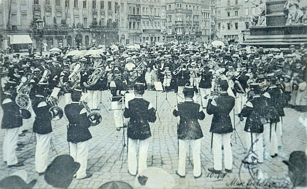 Altmarkt - Platzkonzert
