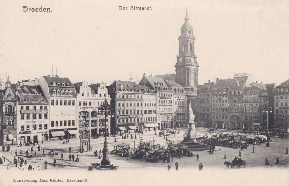 Altmarkt - Südostseite quer mit Markt