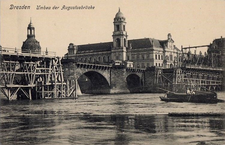 Augustusbrücke - Bau der Interimsbrücke