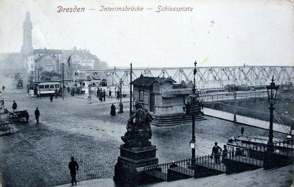 Augustusbrücke - Interimsbrücke fertig