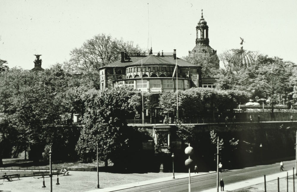 Brühlscher Garten 1 - Belvedere von der Carolabrücke