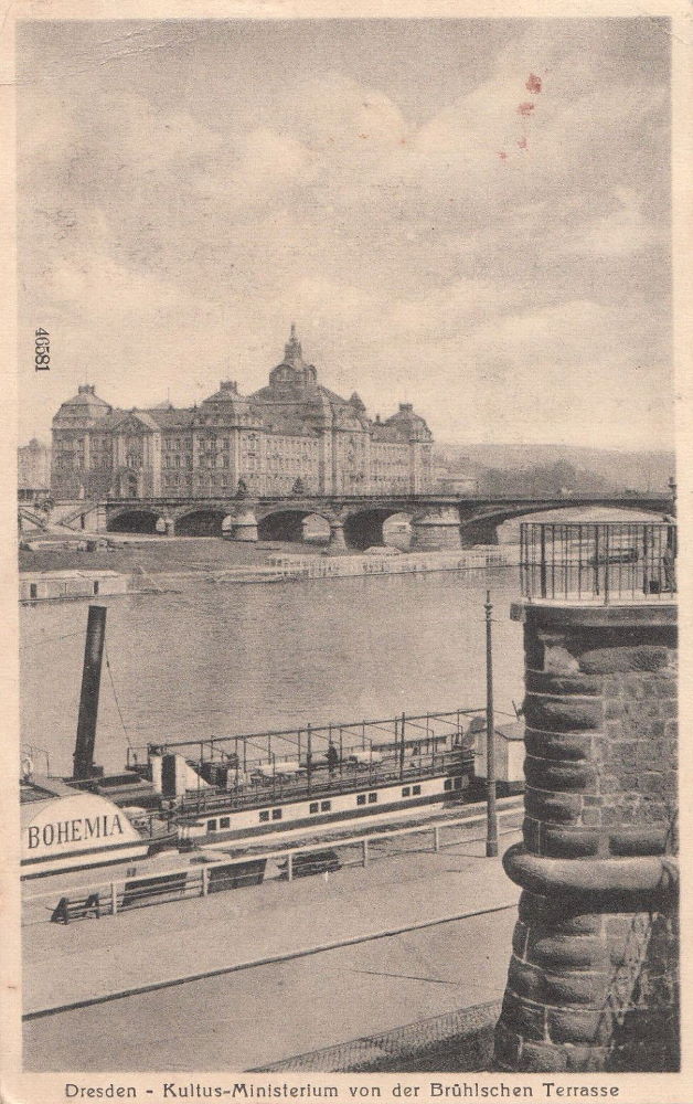 Brühlsche Terrasse