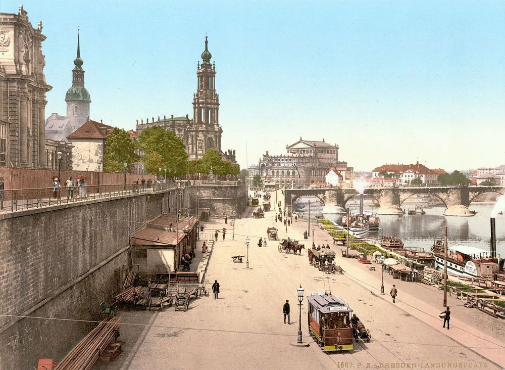 Brühlsche Terrasse
