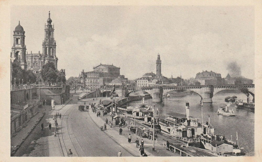 Brühlsche Terrasse