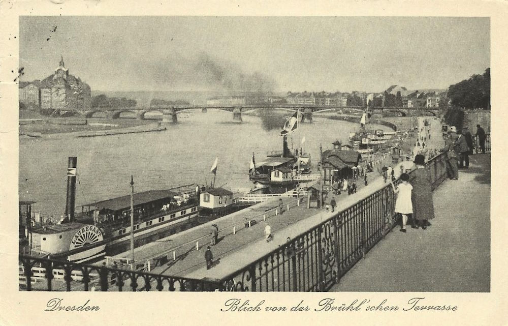 Brühlsche Terrasse