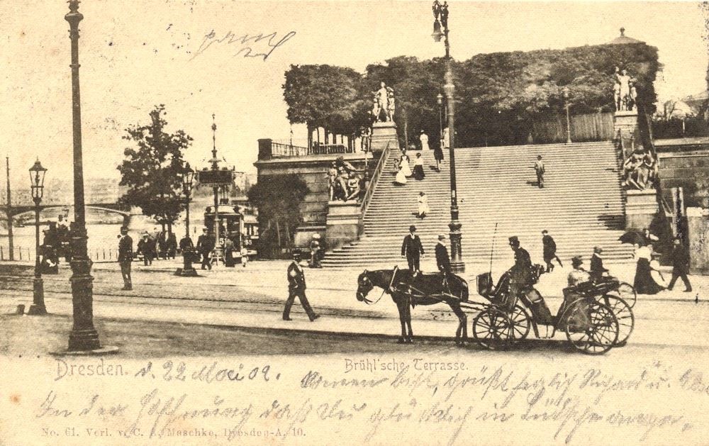 Brühlsche Terrasse