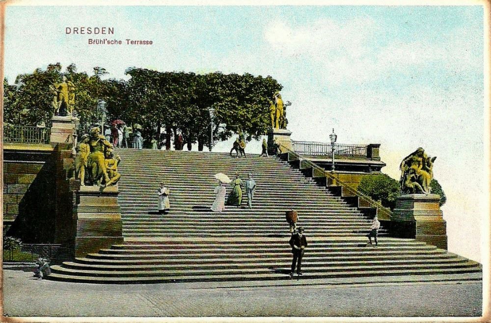 Brühlsche Terrasse