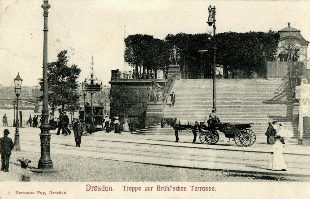 Brühlsche Terrasse
