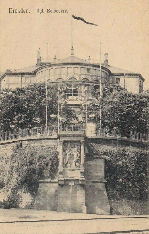 Brühlsche Terrasse