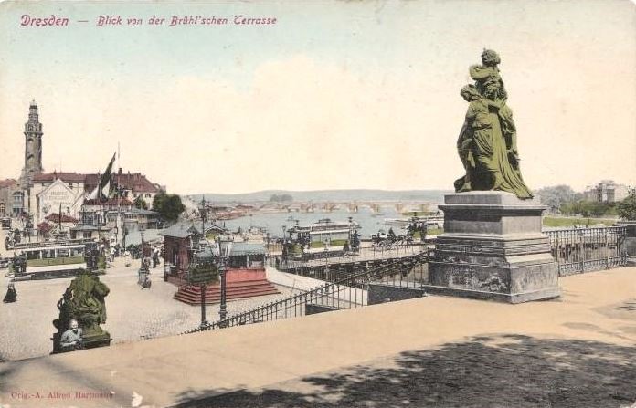 Brühlsche Terrasse