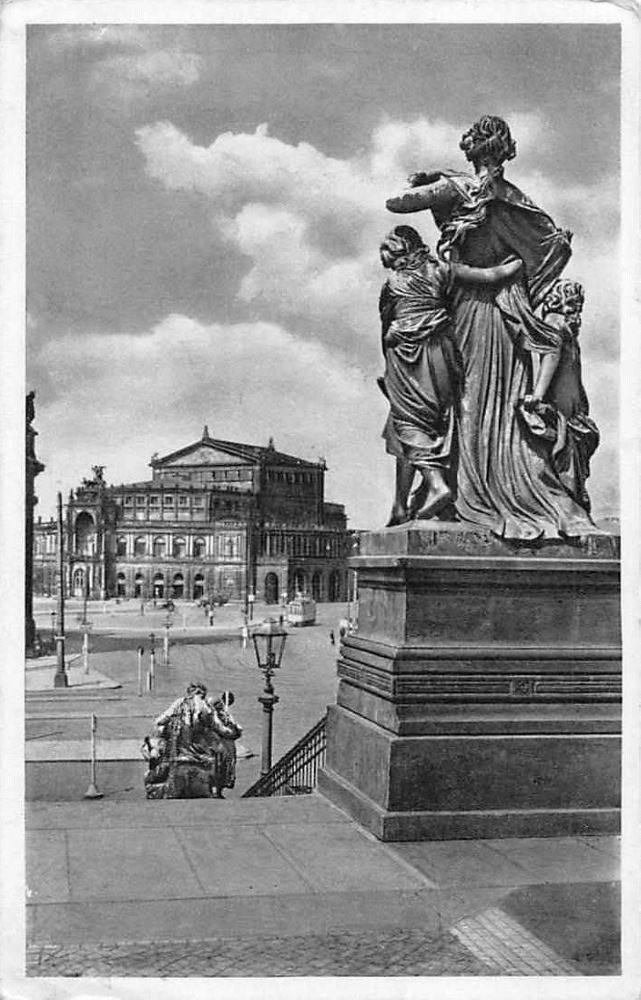 Brühlsche Terrasse