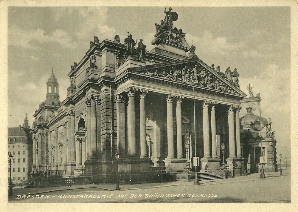 Brühlsche Terrasse 1