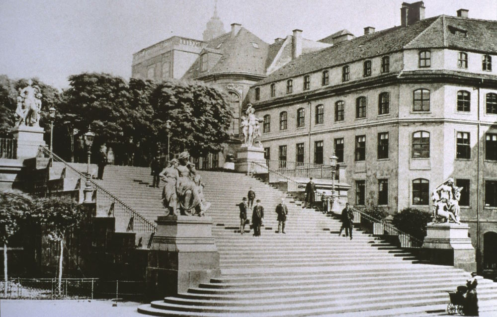 Brühlsche Terrasse