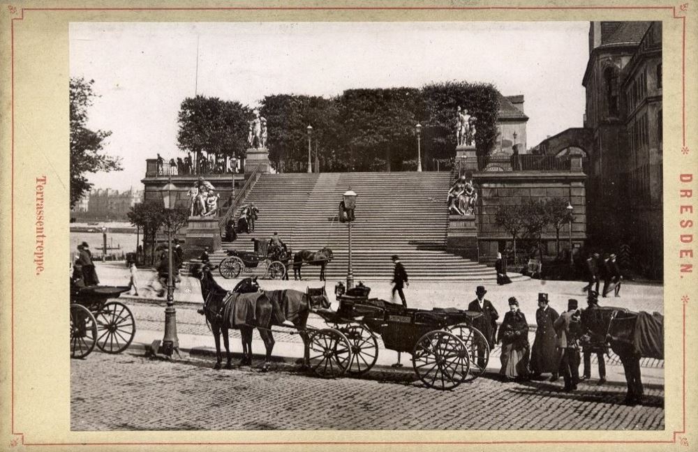 Brühlsche Terrasse