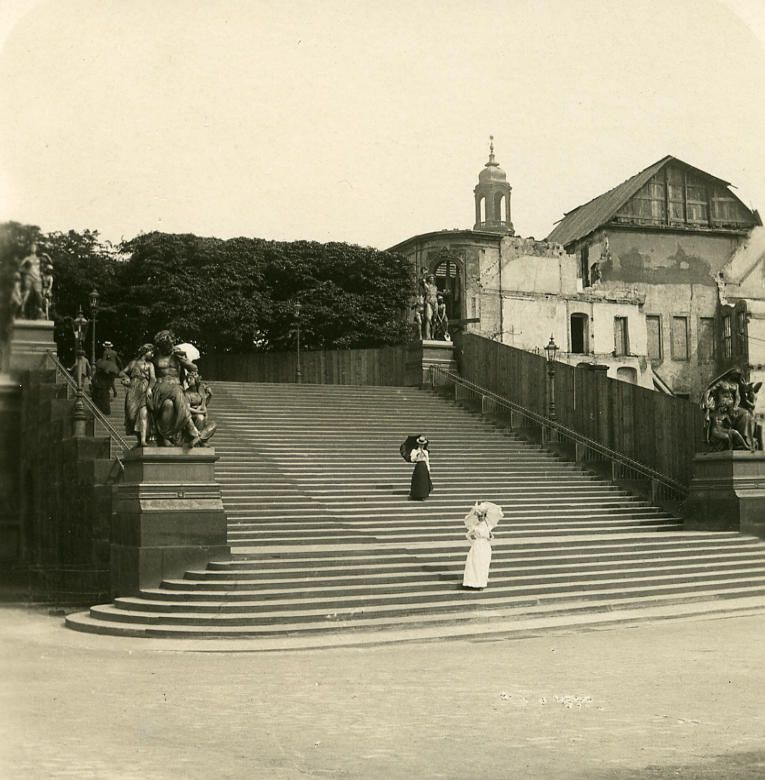Brühlsche Terrasse