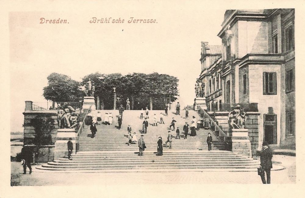 Brühlsche Terrasse