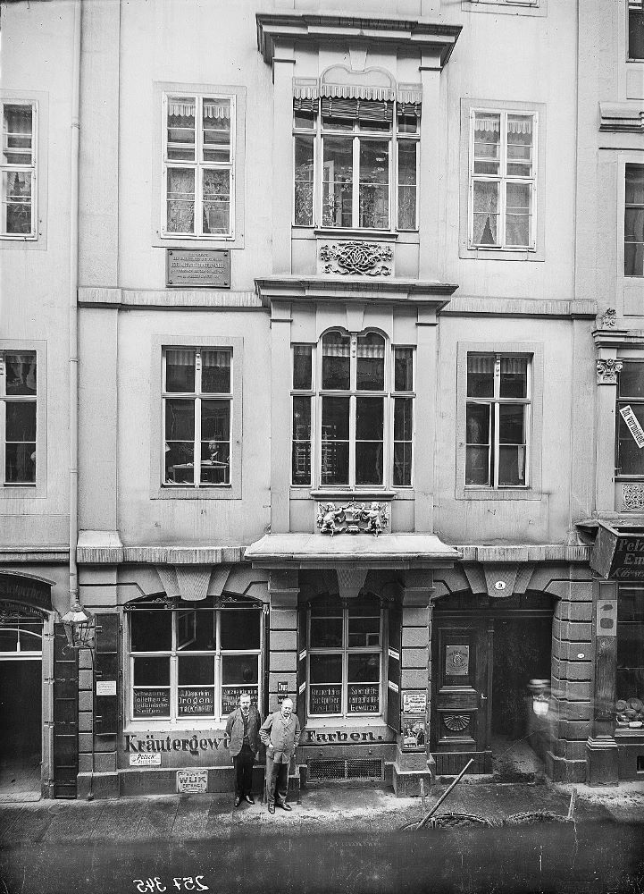 Frauenstraße 9