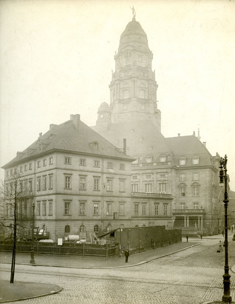 Gewandhausstraße 7