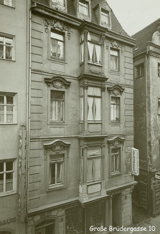 Große Brüdergasse 10 (-1889 Große Brüdergasse 30)