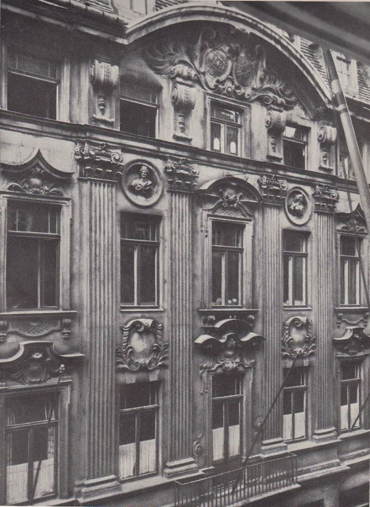 Landhausstraße 6 (1856 Innere Pirnaische Gasse 22, -1891 Landhausstraße 22)