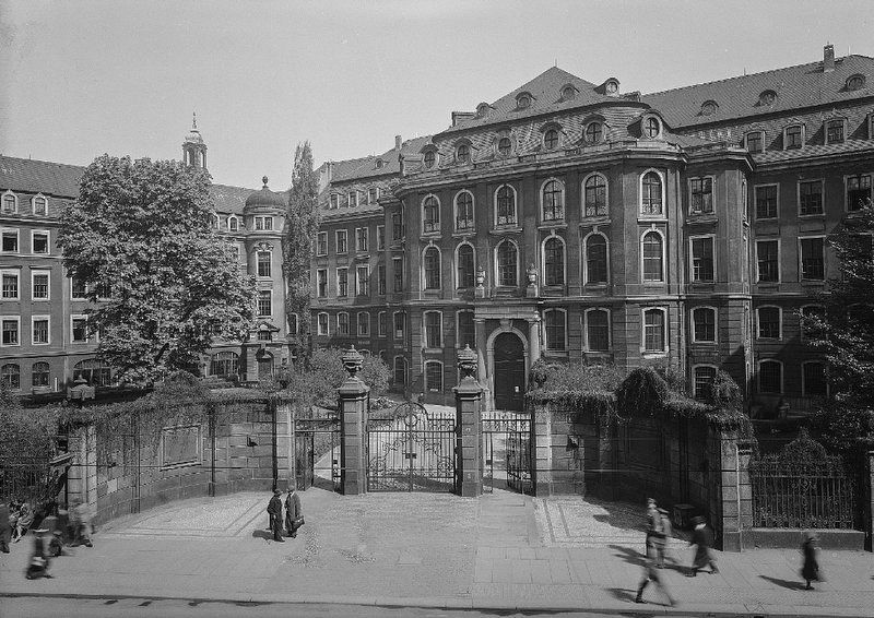 Landhausstraße 16