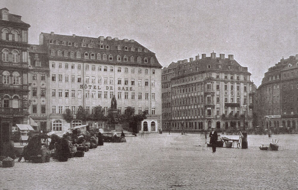 Neumarkt 9 / Moritzstraße 1