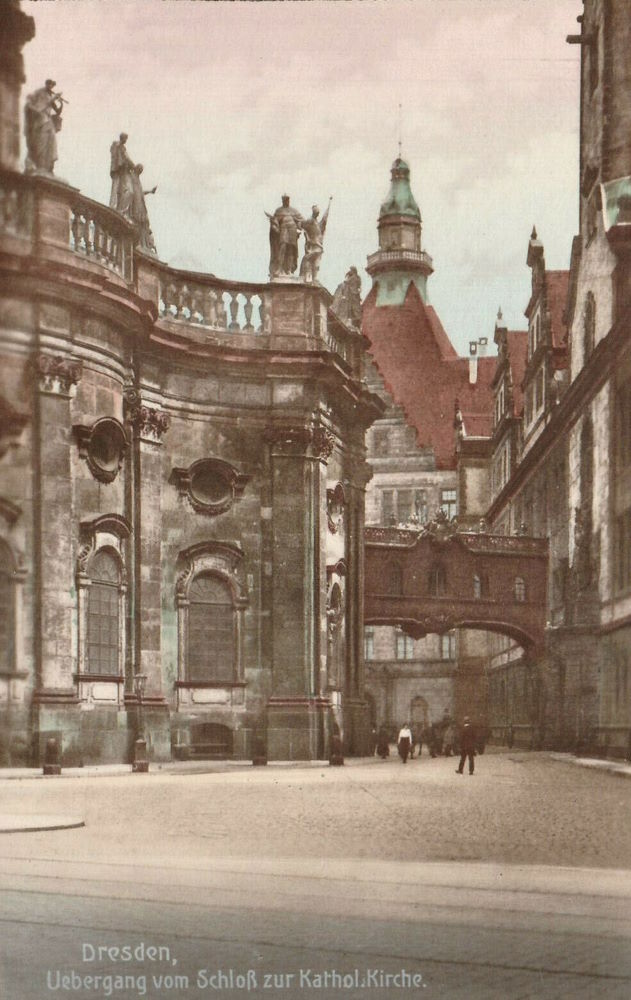 Residenzschloss - Brücke zur Hofkirche
