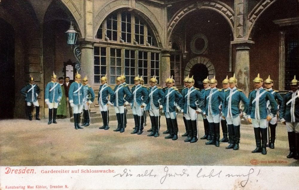 Residenzschloss - Kleiner Schlosshof - Schlosswache