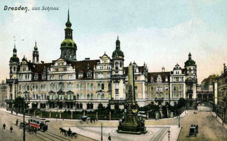 Residenzschloss - Außenansichten 1